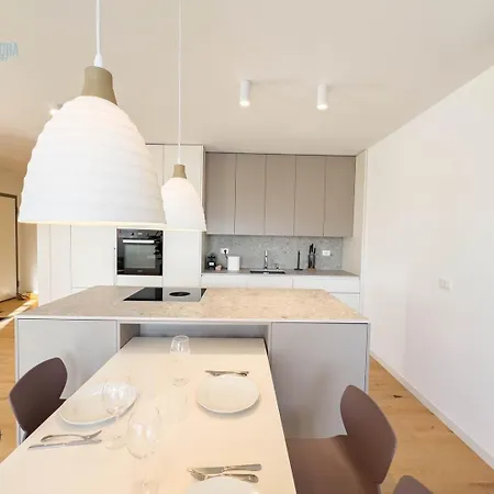 Blue Life 1b Tirabora Short Rent, Con Parcheggio Privato شقة ترييستي