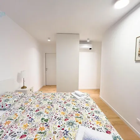 Blue Life 1b Tirabora Short Rent, Con Parcheggio Privato شقة ترييستي